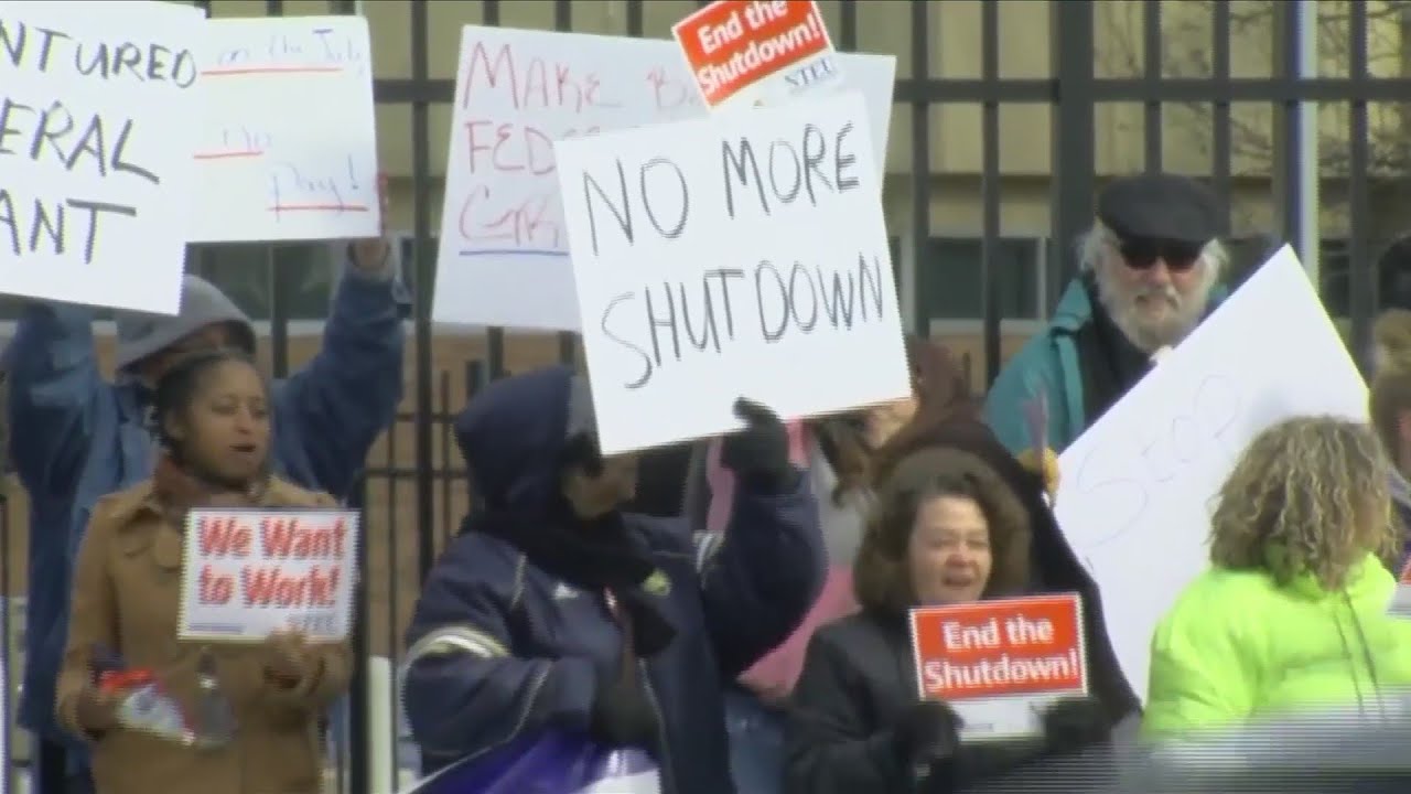 Furloughed federal employees in Clovis offered financial relief during shutdown