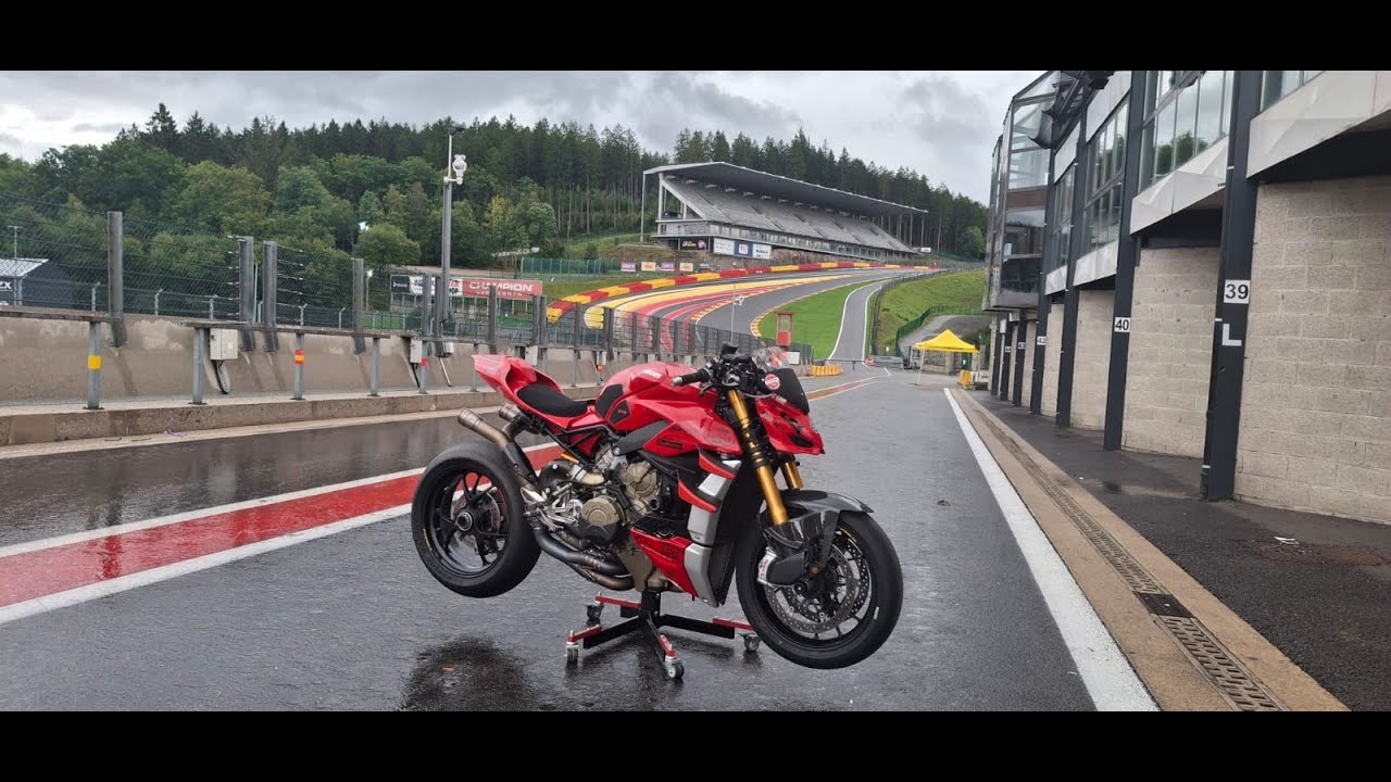 First Time Spa-Francorchamps | Ducati V4 Streetfighter | WET