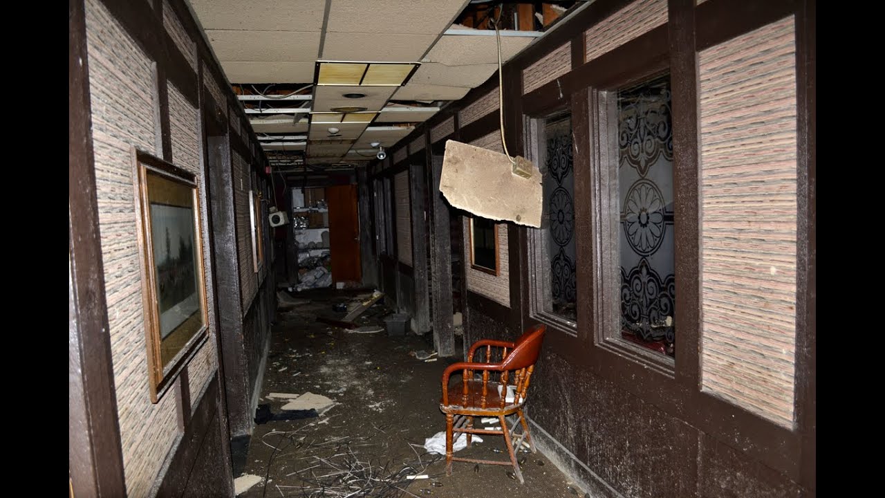 Abandoned 'Steak and Ale' Bar & Restaurant - NJ
