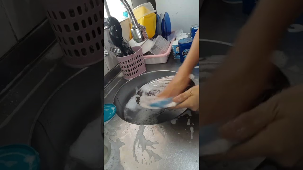 ORGANIZANDO AS LOUÇAS NA PIA | LAVANDO LOUÇAS
