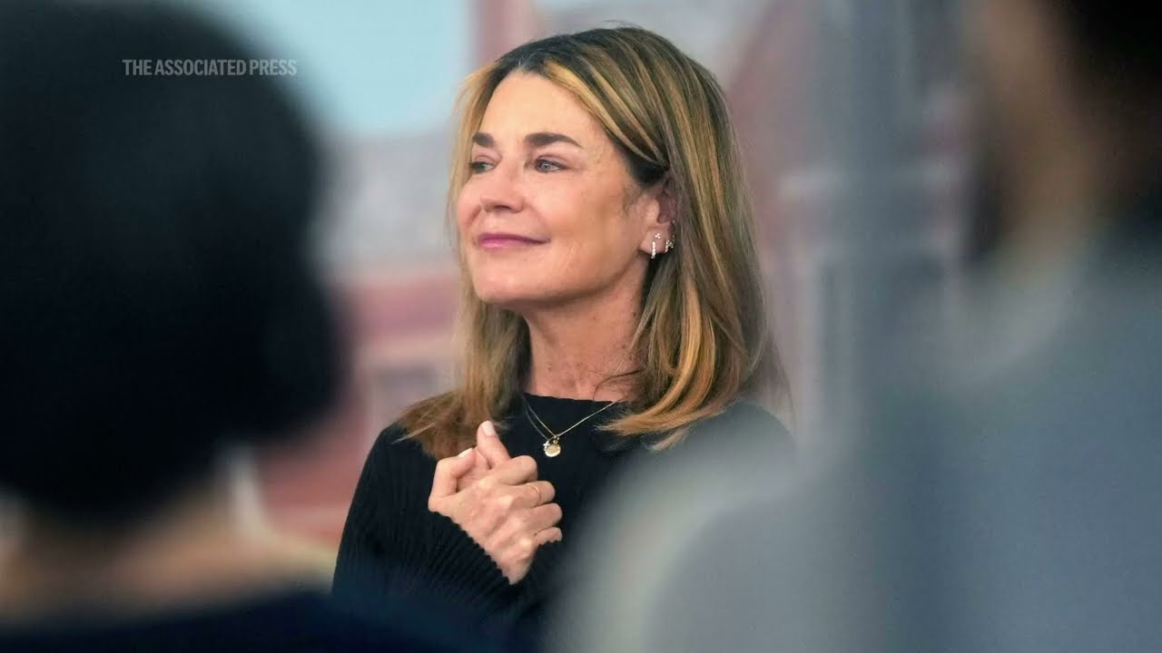Photos show an emotional Savannah Guthrie visiting 'Today' show set