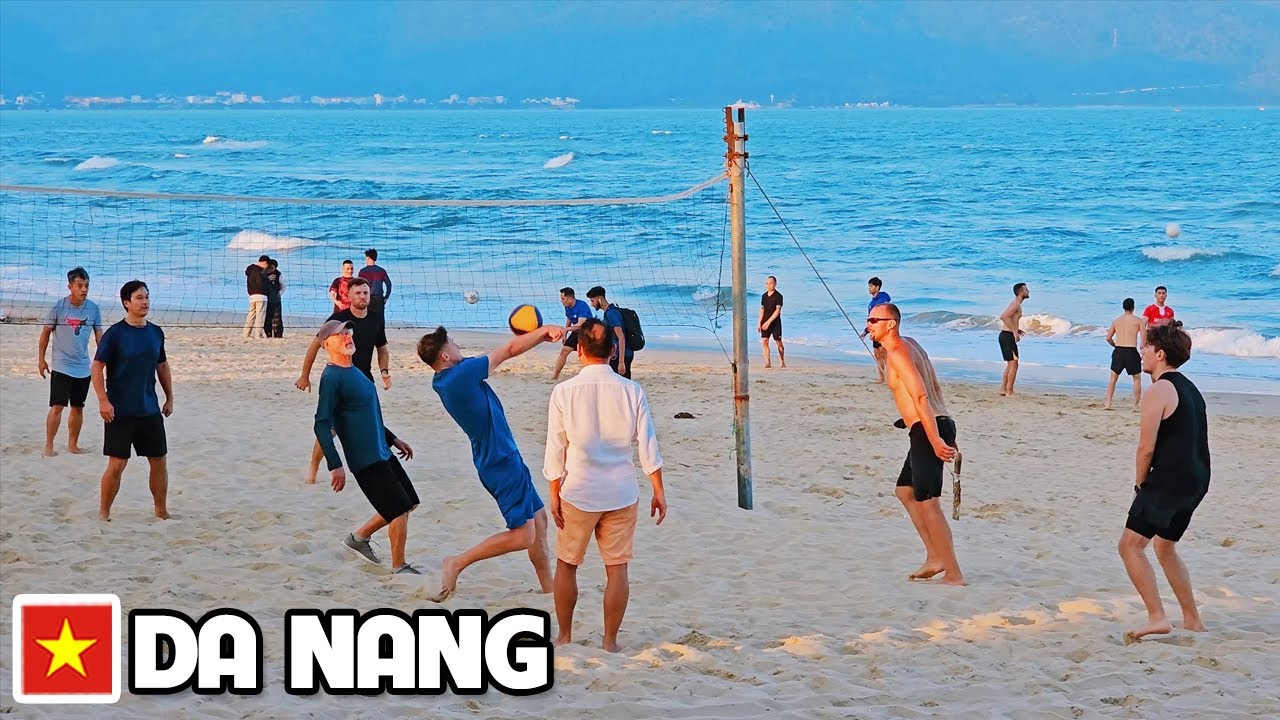 DA NANG VIETNAM Relaxing My Khe Beach Walk - Real Life Beach Moments & Activities