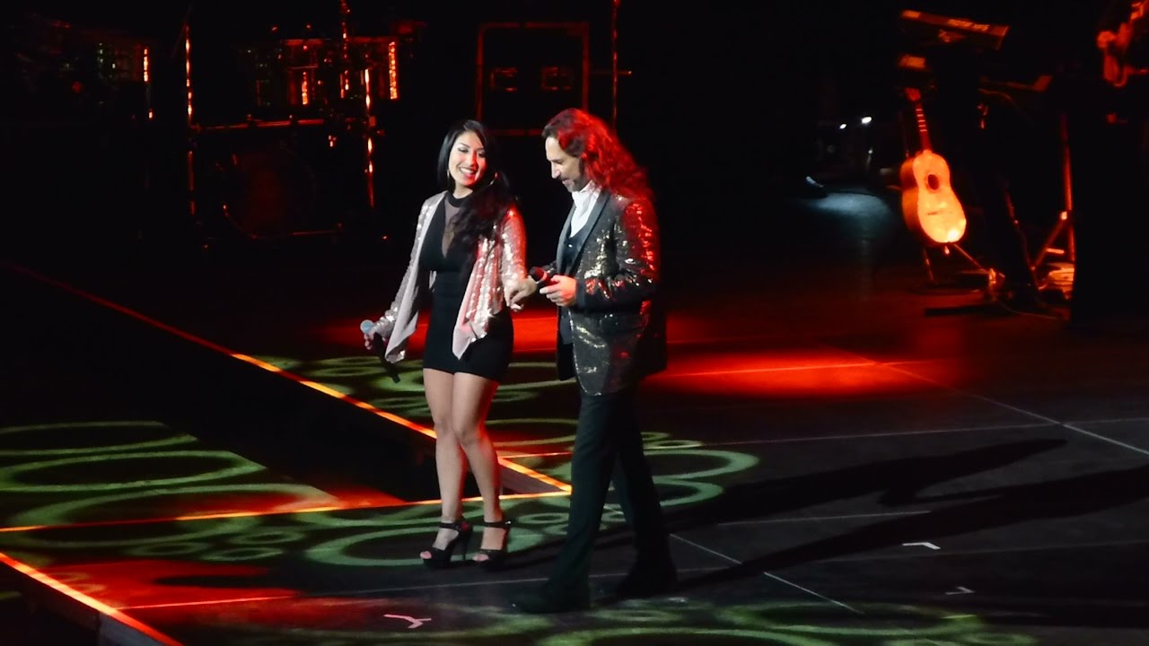 Beatriz Solis Y Marco Antonio Solis - Mi Nueva Historia - En Vivo.