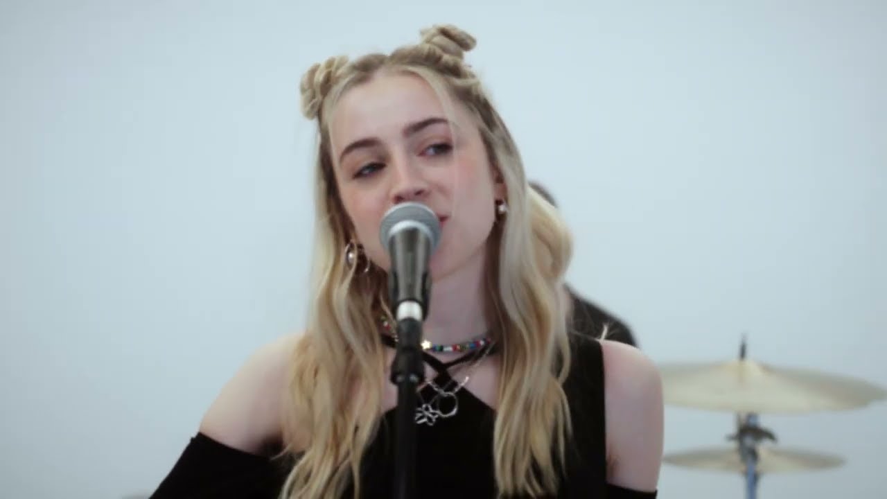 Lizzie Esau - The Enemy