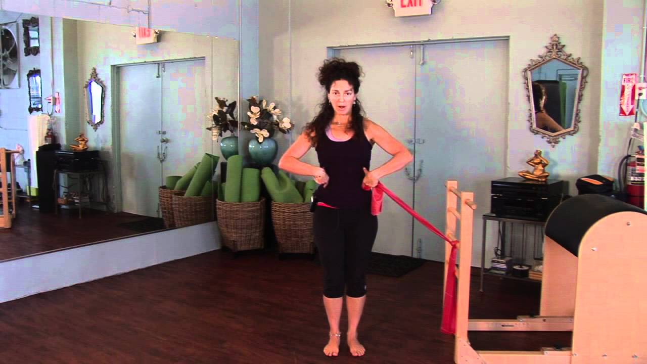 Personal Fitness : How to Stretch Your Mid-Back Area