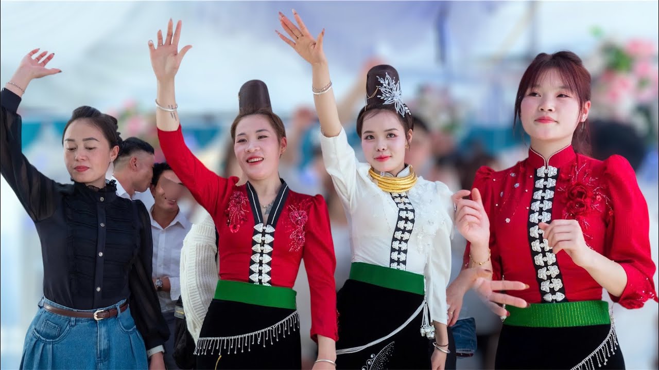 MẾT CỚ CHỊ EM GÁI BẢN NHẢY QUÁ CĂNG - BẢN LẨY - CHÚ RỂ VĂN MỪNG & CÔ DÂU THỊ NHẤT