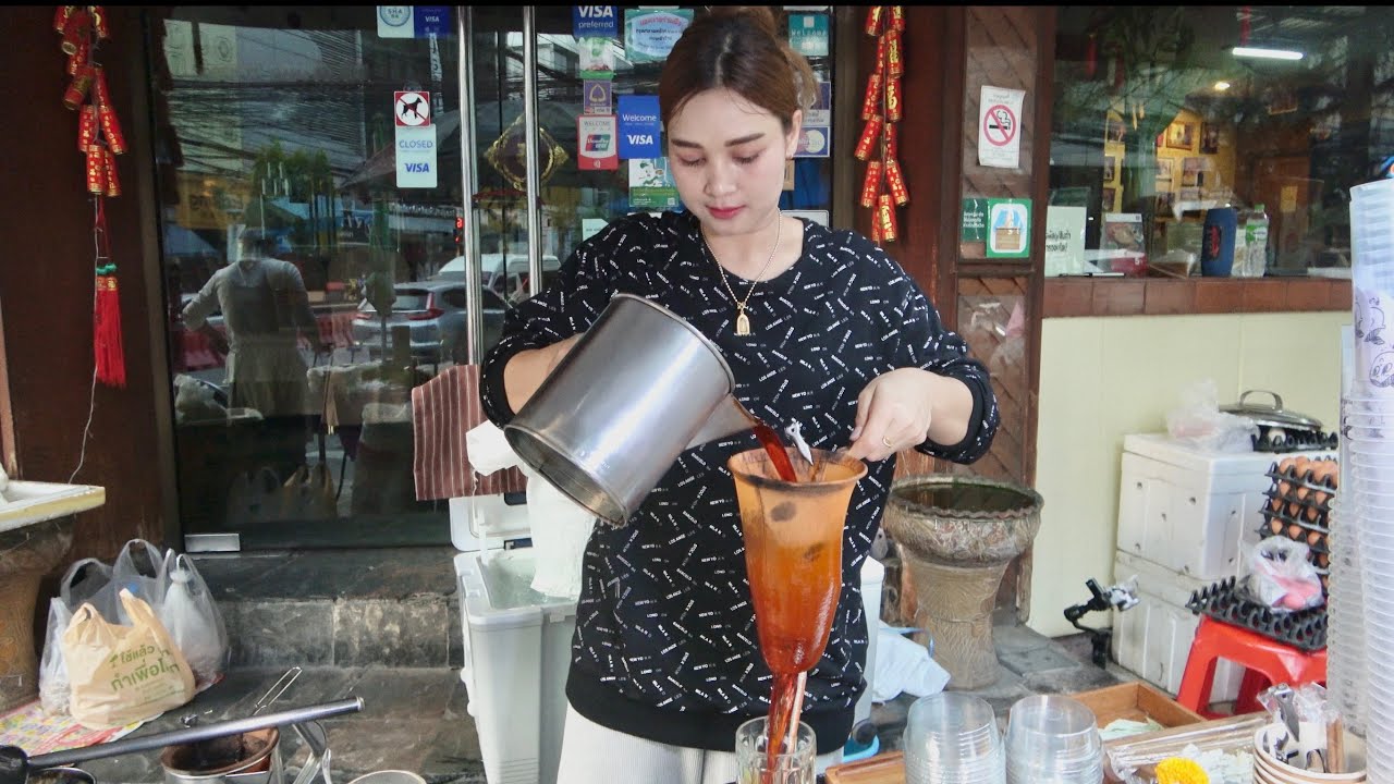 Начало с 6 утра! Самая известная и красивая кофейня в Бангкоке / PloySai Coffee