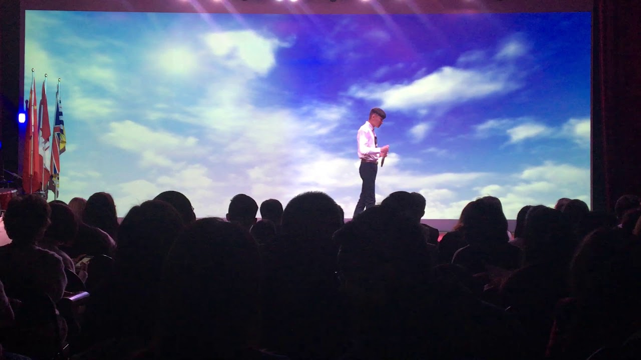 Mongolian Singer Sings In Mandarin: Uudam Wūdámù Performing ”Your Name