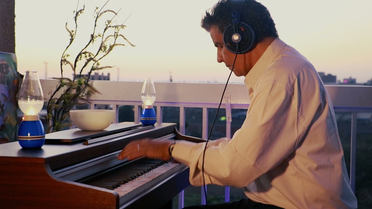 OM.kolthoum.اراك  عصي الدمع.أم كلثوم.إعداد وعزف:أشرف فهمي