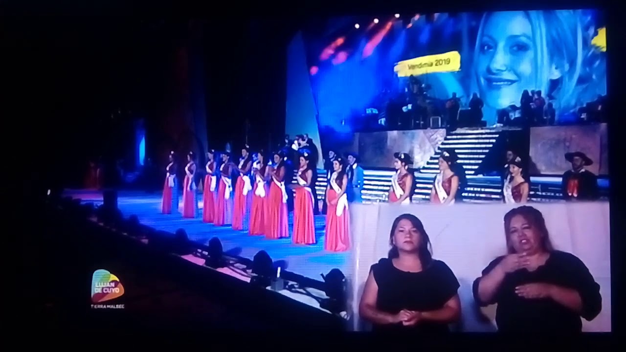 Tamara Osorio REINA DISTRITAL DE POTRERILLOS 2019