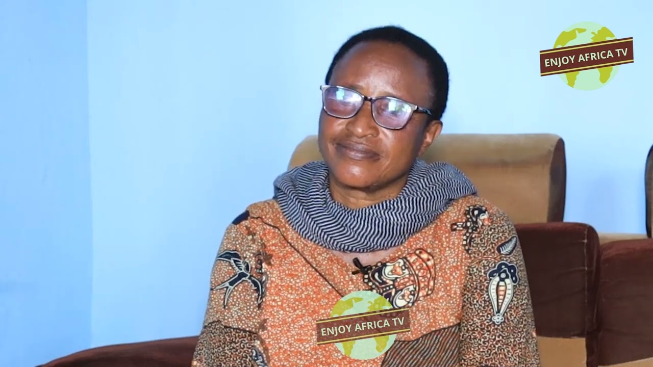 KUVA 1973-1994 VIYOLE TWARAYIKOREWE-N'UMUKOBWA WANJYE KUJYEZA BAMWISHE.