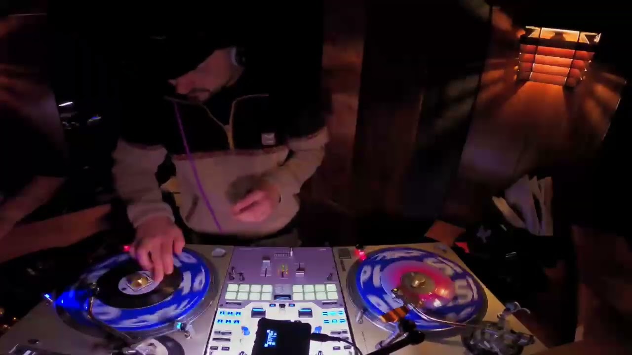 🧿Vinyl set from DJ Robert Smith @MilkCrateMondays at Melody Lounge in Chinatown - 2/9/26🧿