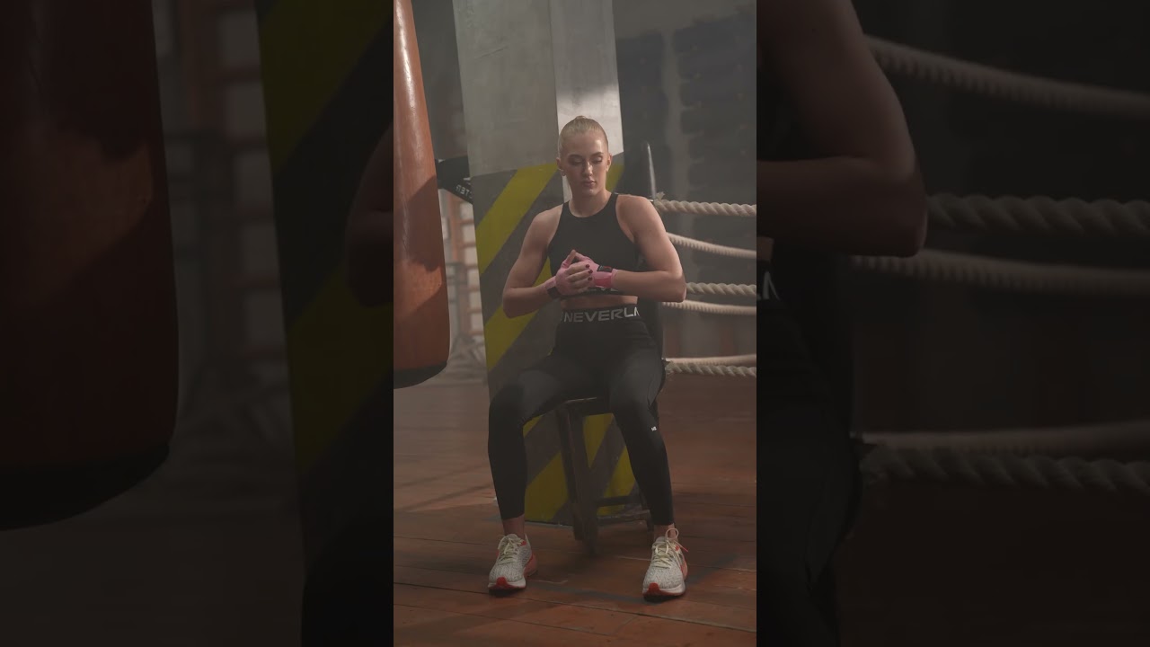 Боец, реклама одежды #girl  #реклама  #спорт  #боец