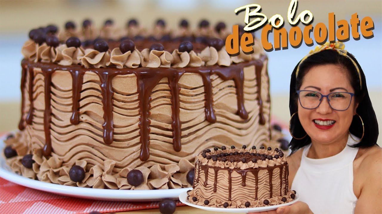 BOLO DE FESTA -MASSA DE CHOCOLATE ULTRA MACIA - RECHEIO MOUSSE E COBERTURA CHANTININHO CHOCOLATE