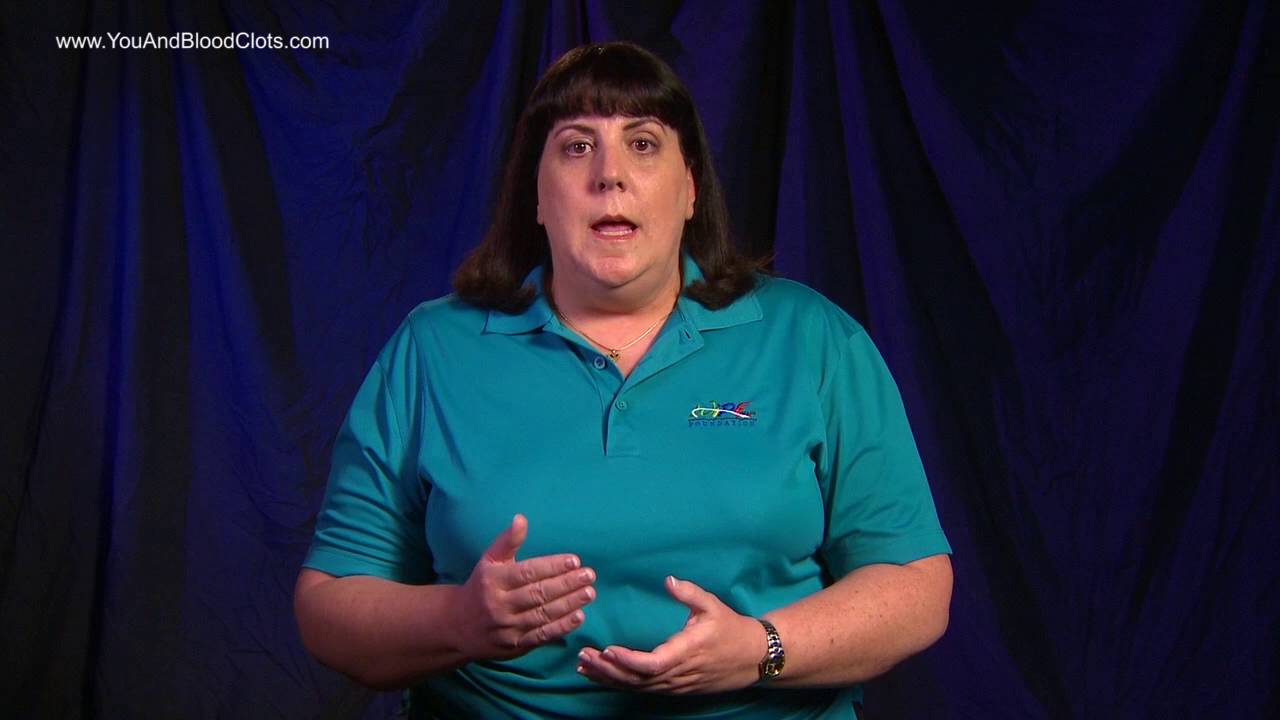 What are the symptoms of pulmonary embolism (PE)?