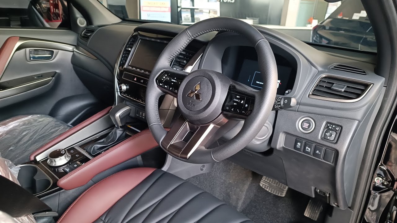 ASMR RIVIEW NEW CAR PAJERO SPORT INTERIOR IN THE CAR