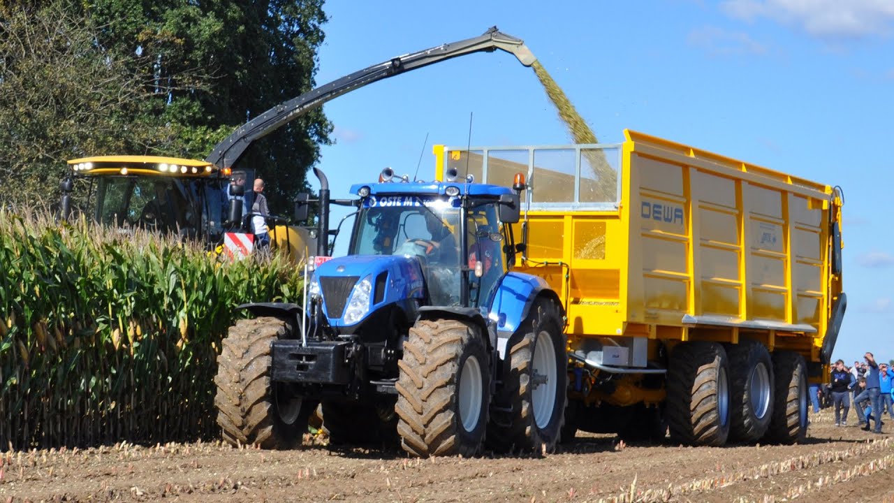 DEWA silagewagens op de Werktuigendagen 2015 te Oudenaarde
