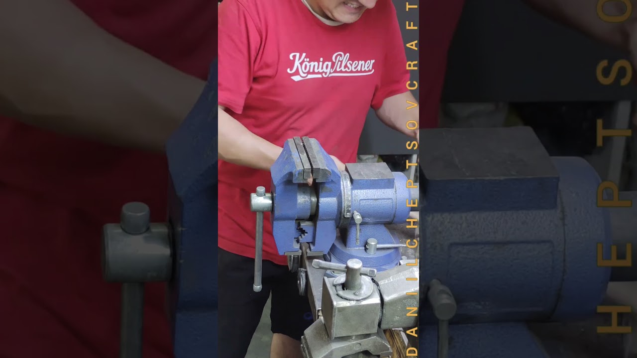 This is not a restoration by DUNDEE #handmade #diy #handcraft #youtubshorts #leathercraft