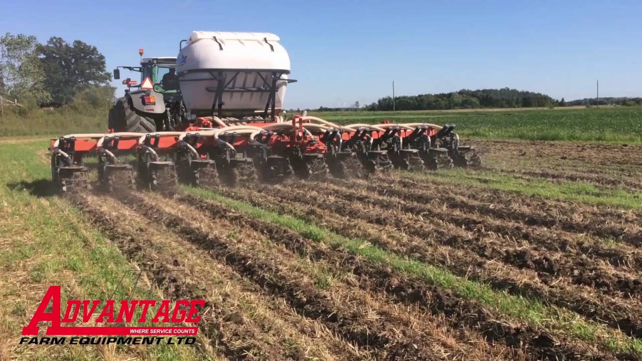 Kuhn Zone Tillage, Strip-till demo with dry fertilizer