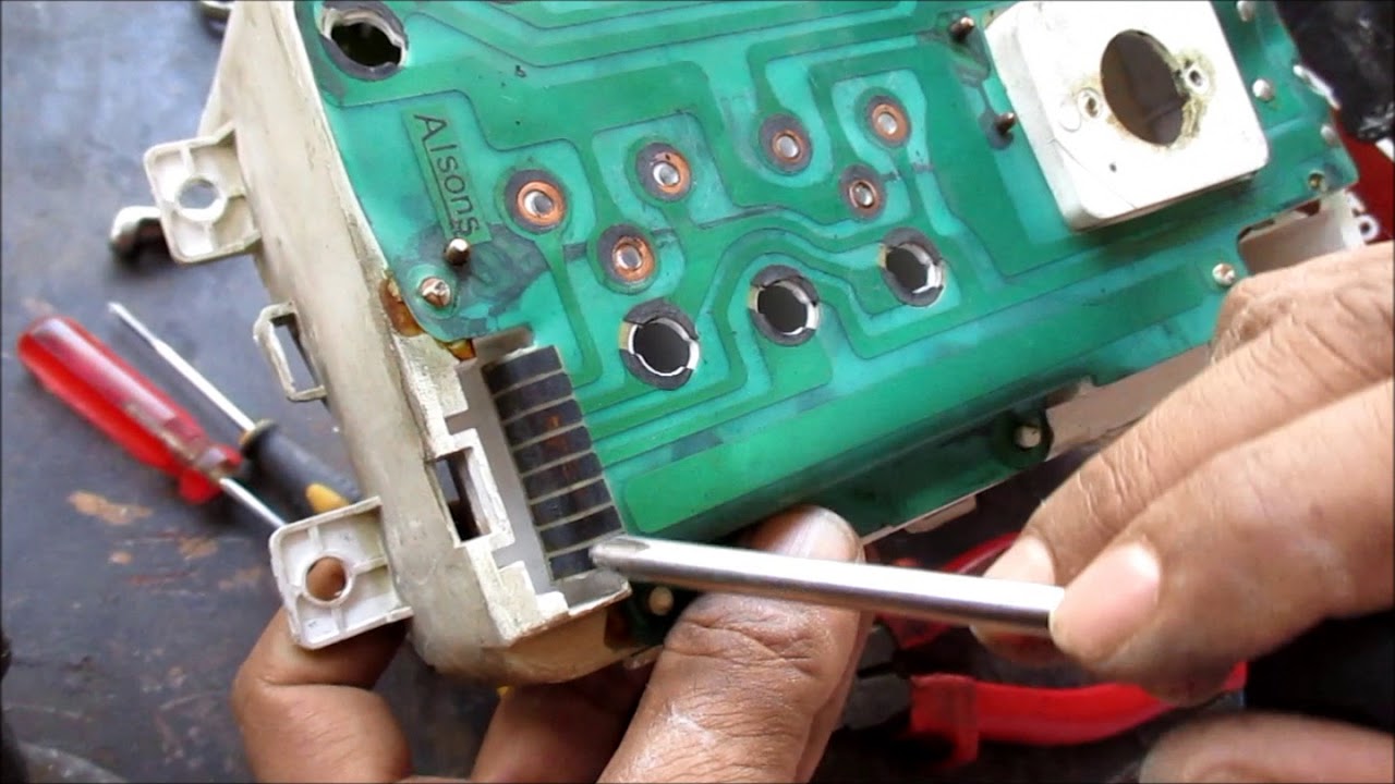 how to reset Fuel Gauge of your Suzuki  mehran car / dashboard meter service