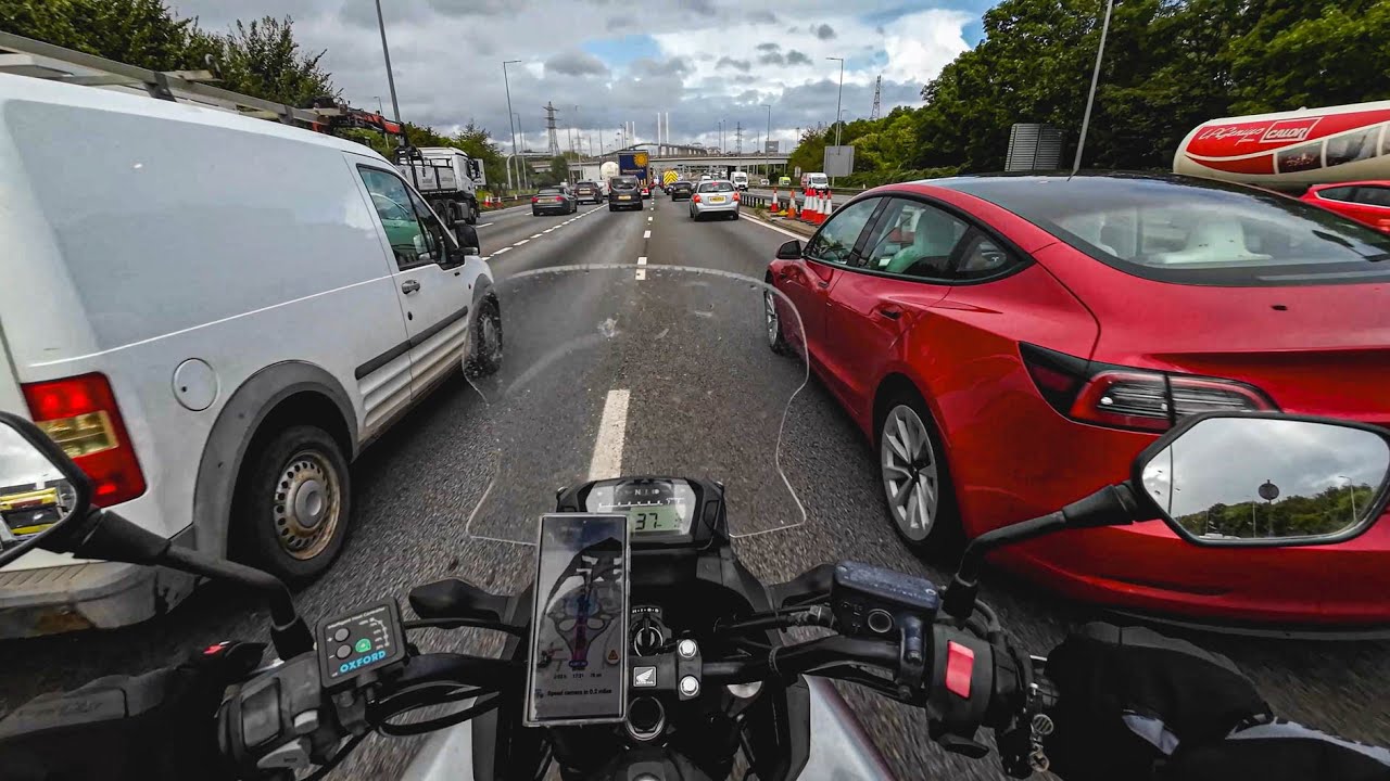 Rider's POV #22 Filter thourgh Dartford Crossing | Heavy Traffic | NC700X G.P.R Exhaust Sound