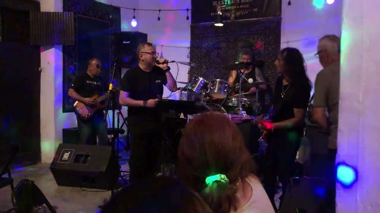 Te hace falta vitaminas - Zona Retro Band (cover) ##singer #music #guitarcover #rock #musica #live 