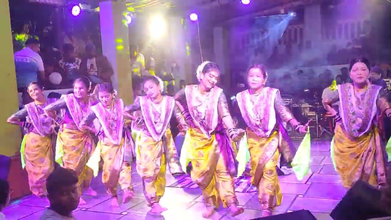 😍 भैरी भवानी नाच मंडळ मुंबई #entry डान्स यांचीच कॉपी सर्वांनी केली.काय नाचल्यात या मुली ❤️💃मन जिंकल😘