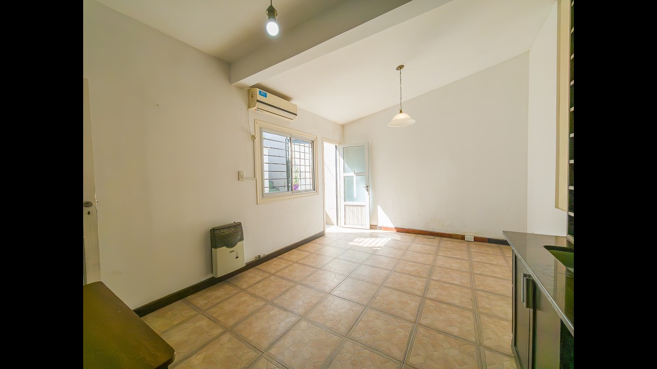 Venta - Mitre 1545 - casa de pasillo no ph 2 dormitorios