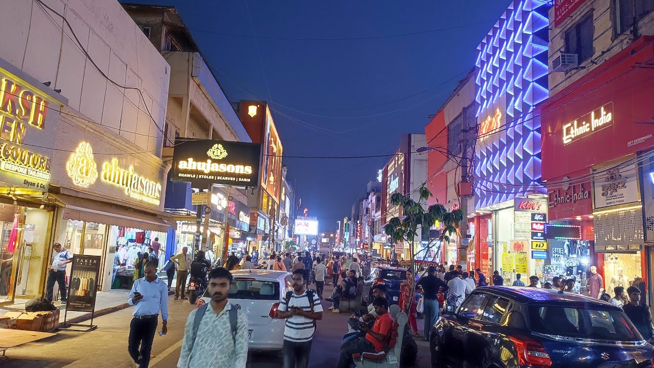 Walking in India, Karol Bagh, New Delhi, India 🇮🇳, India's Capital City, Nightlife Delhi
