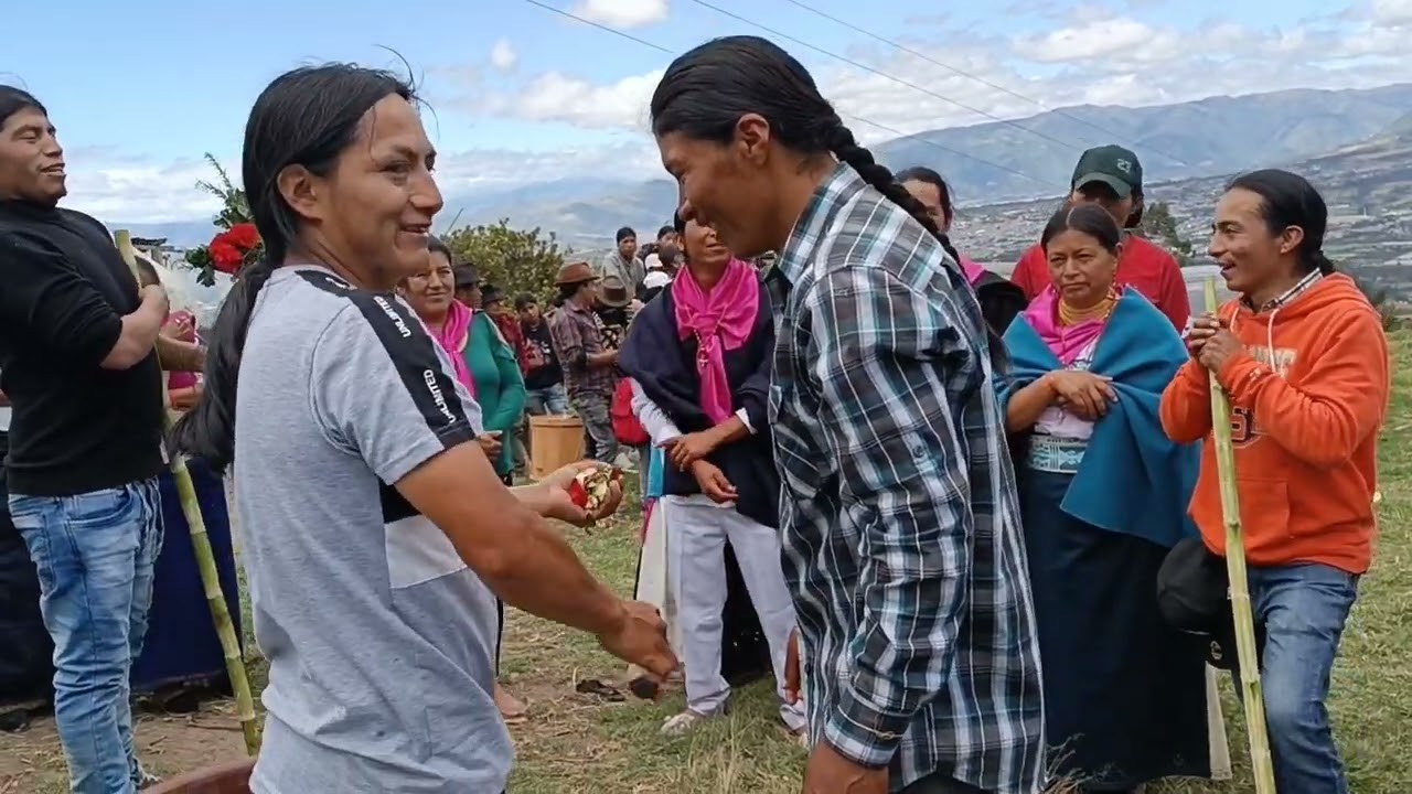 RUNA LLAKTAKUNAPAK KAWSAY - ÑAWI MAILLAY PURIFICACIÓN A LOS NOVIOS EN CERCADO