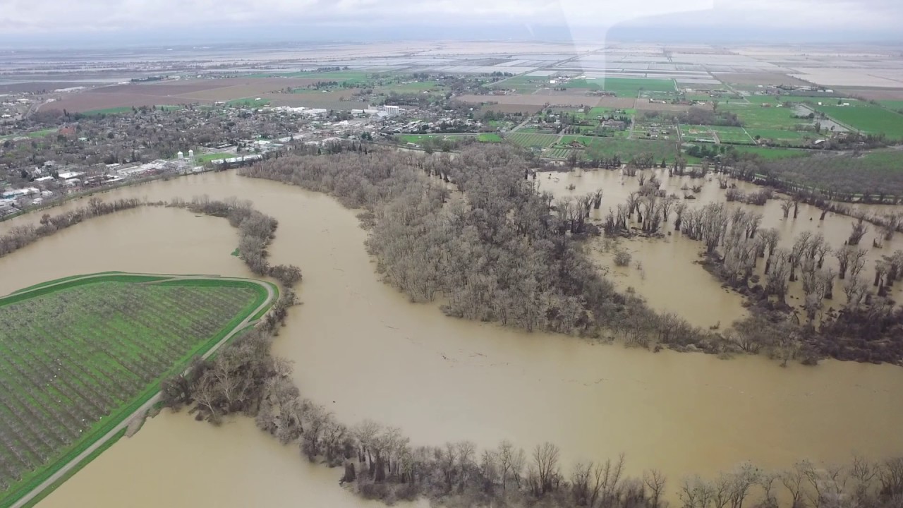 Calif. Emergency Management Officials Survey River Systems & Flooded Areas