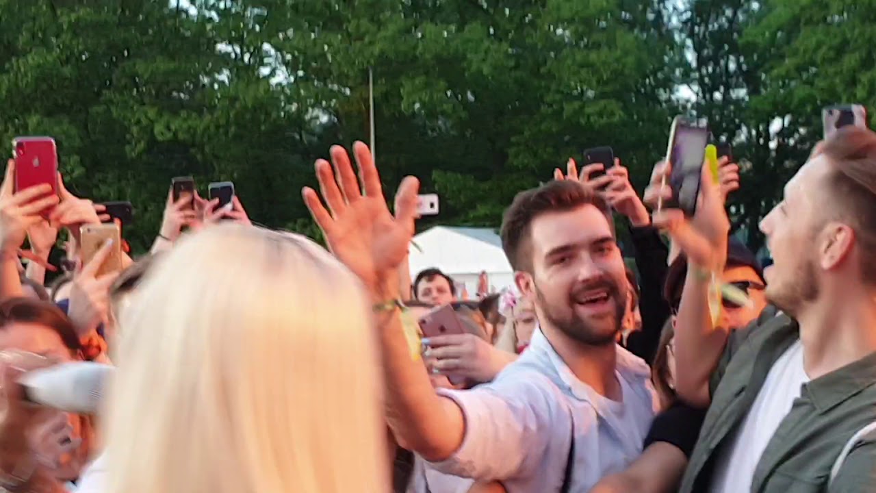 Rita Ora - Lonely Together & Anywhere (Orange Warsaw Festival 2019, 31.05.19)