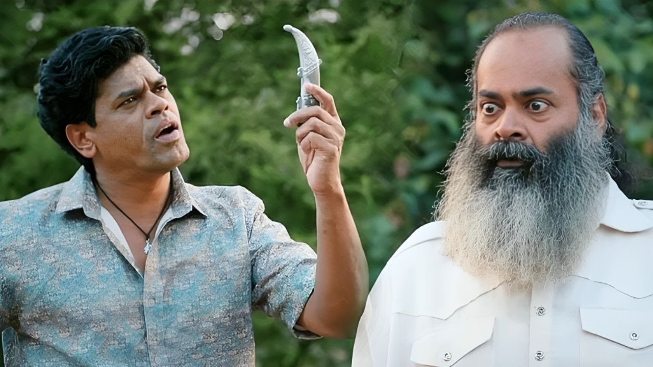 मी जे सांगतो ते केलंच पाहिजे, नाहीतर तुझं काही खरं नाही - Siddharth Jadhav Movie Scene