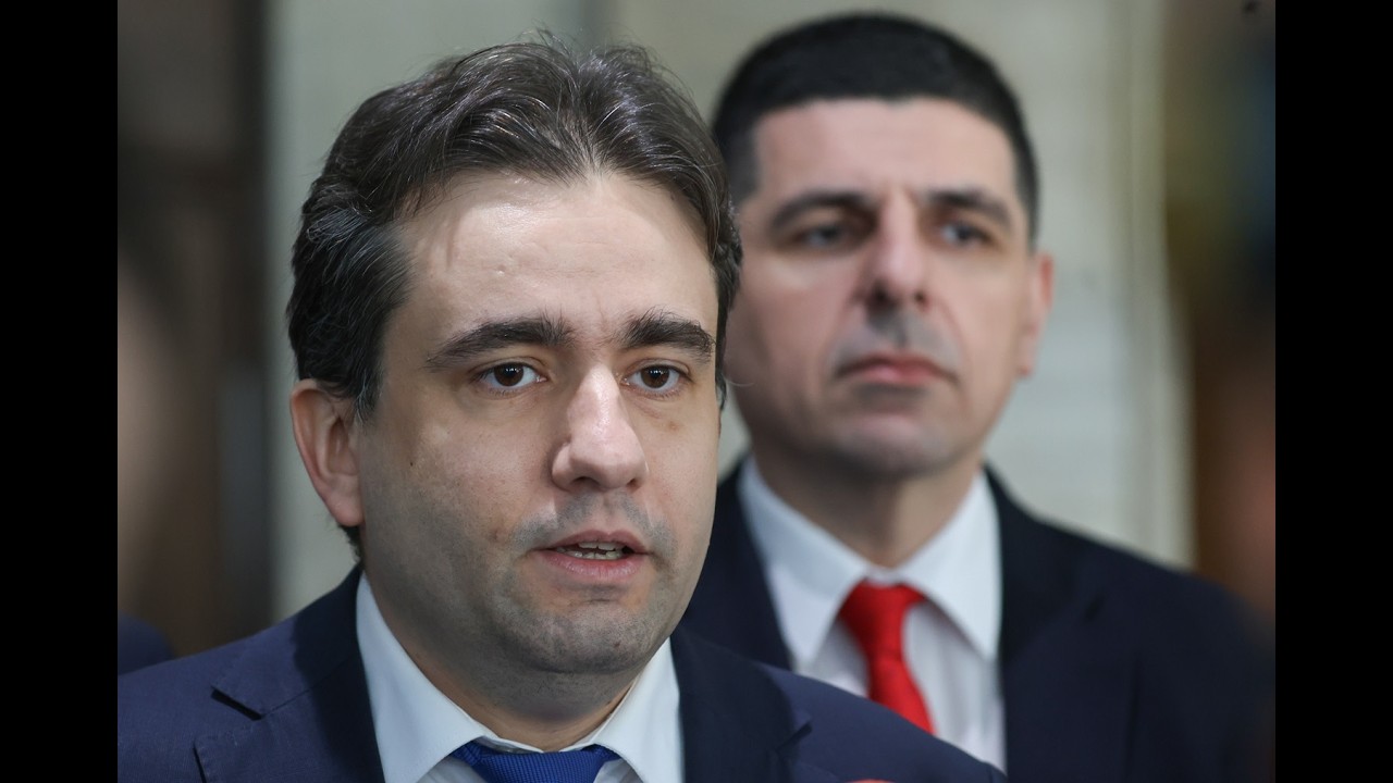 Жената на шефа на ДАНС – шеф на 