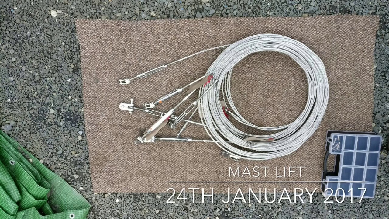 #19 Contessa 32, Mast lift, 24th January 2017