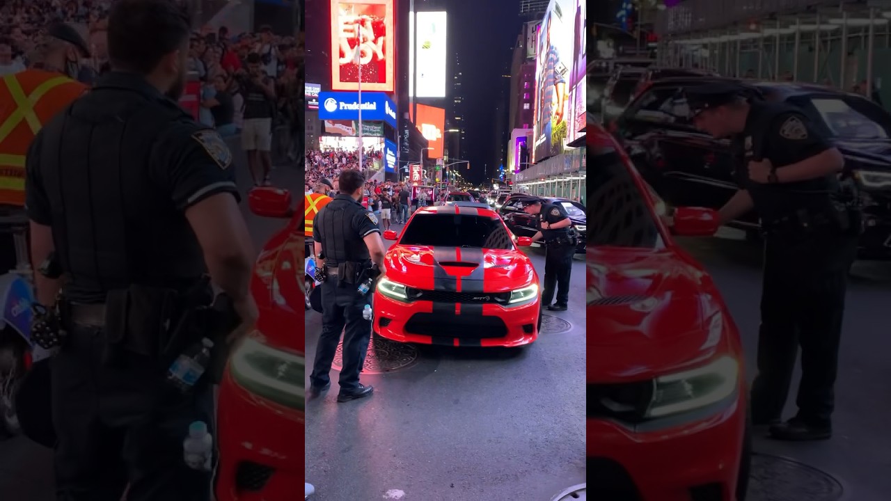 Burnout Legend 🐈&zwj;⬛ #Hellcat #streetstory #timessquare #nypd