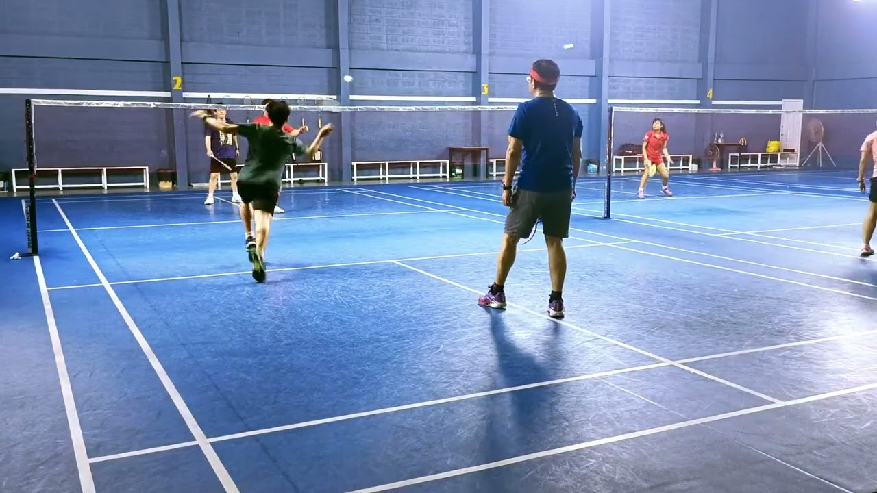 P'Pom+Tae VS Gard+Jack
