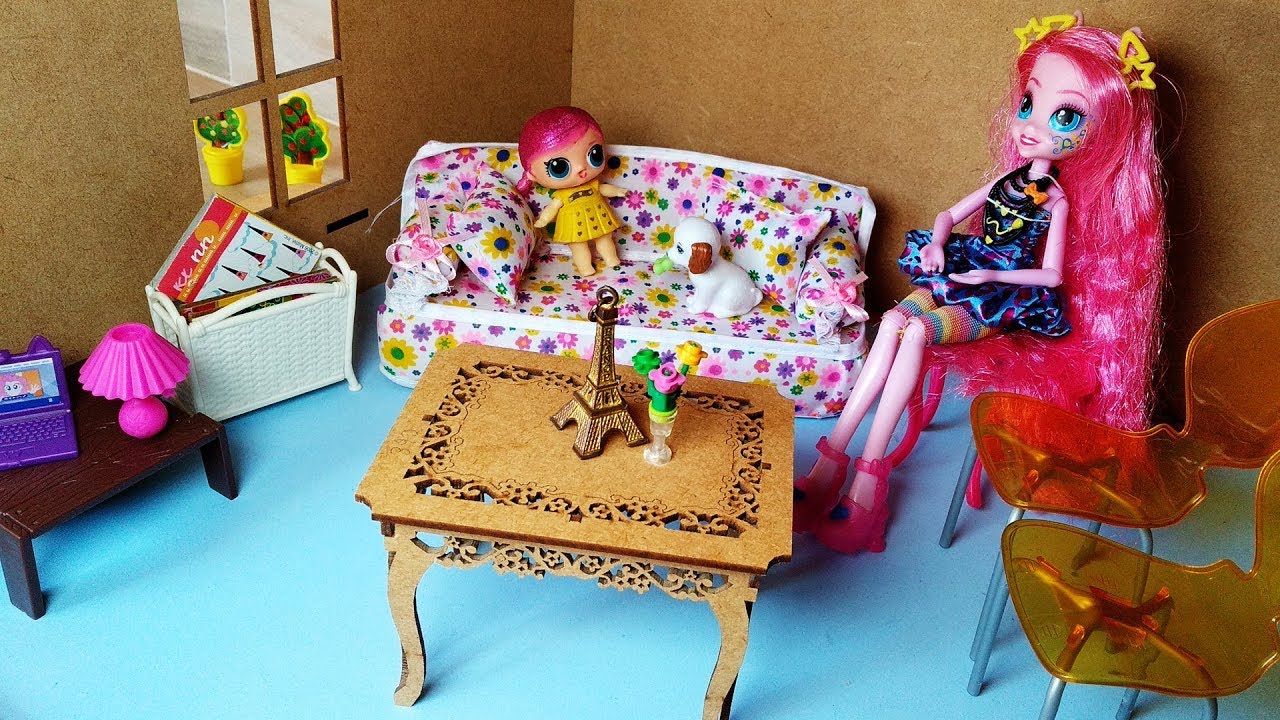 Tour em Minha Casinha de Bonecas