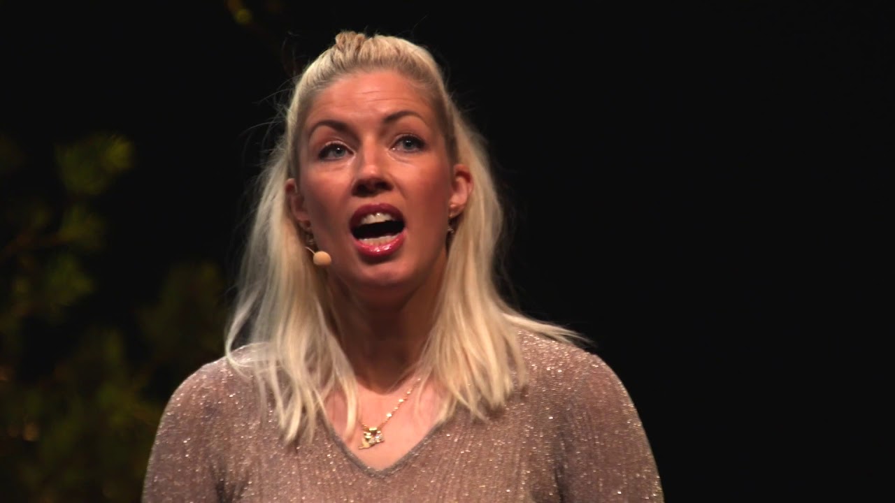 Street Art: How to vandalize social barriers | Ane Skj&aelig;vestad | TEDxArendal