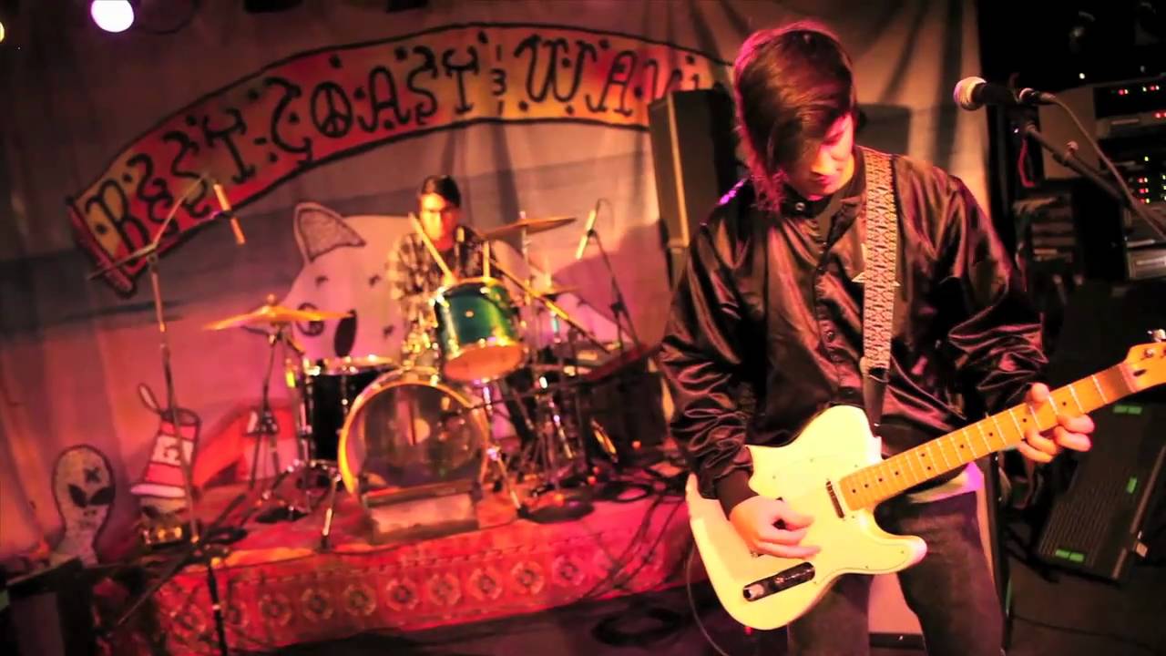 Wavves - Bug, on RadioVA
