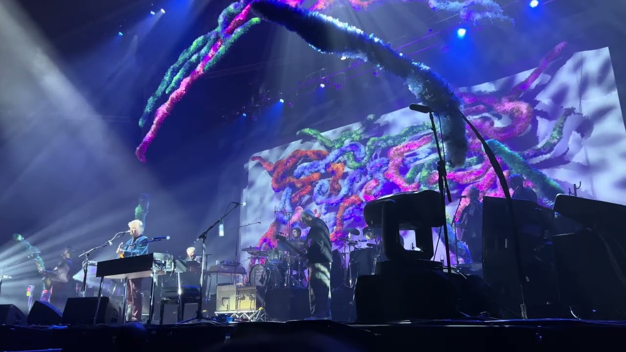 Better Be Home Soon: Crowded House LIVE, Madrid, ES, 27/10/2024
