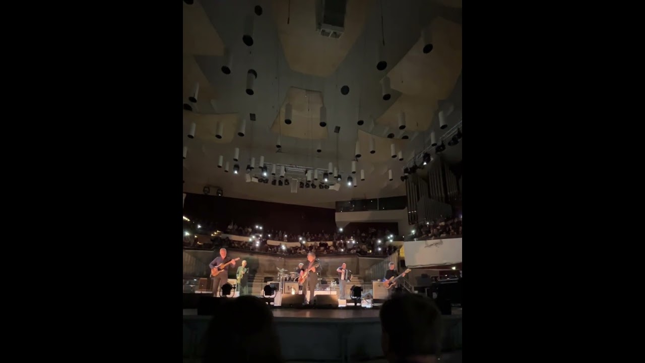 element of crime @ philharmonie berlin 23/6/25 „weisses papier“, live