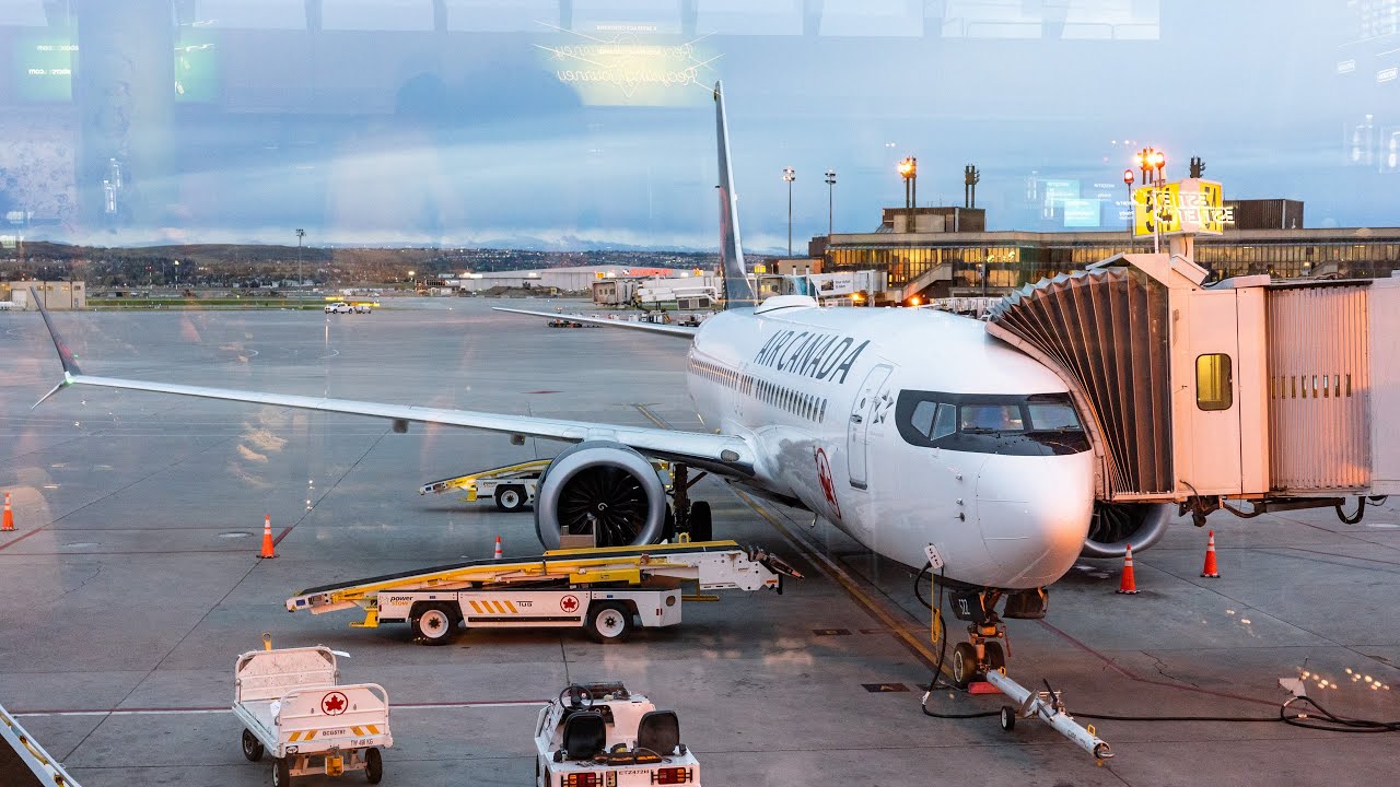 [2024] Air Canada 737 MAX 8 | Economy | Calgary - Vancouver