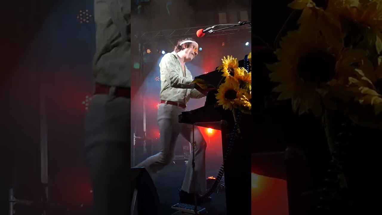 הצגת נגנים + בלי משחקים - עוזי נבון והחוויות