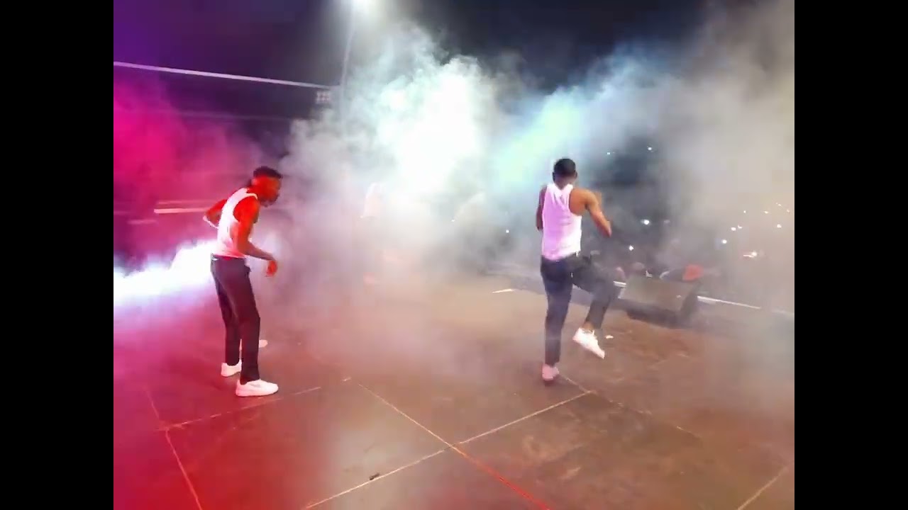 Césarito xindotane no show de manjacaze 