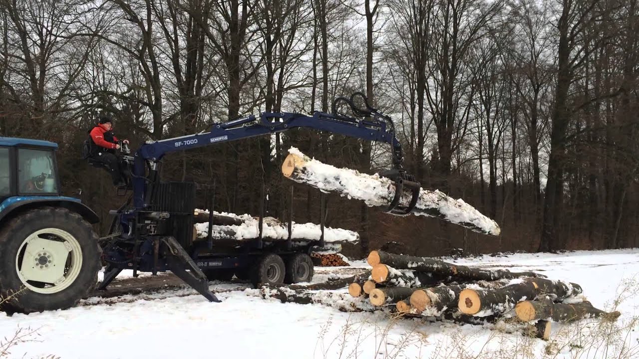 Rückewagen mit Kran