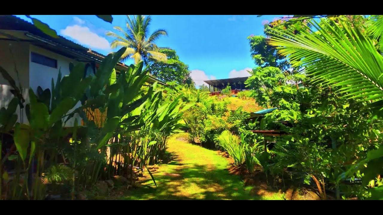 Spectacular Turquoise River Fenced Property w 4 Rustic Cabins, 10 min to La Fortuna Costa Rica