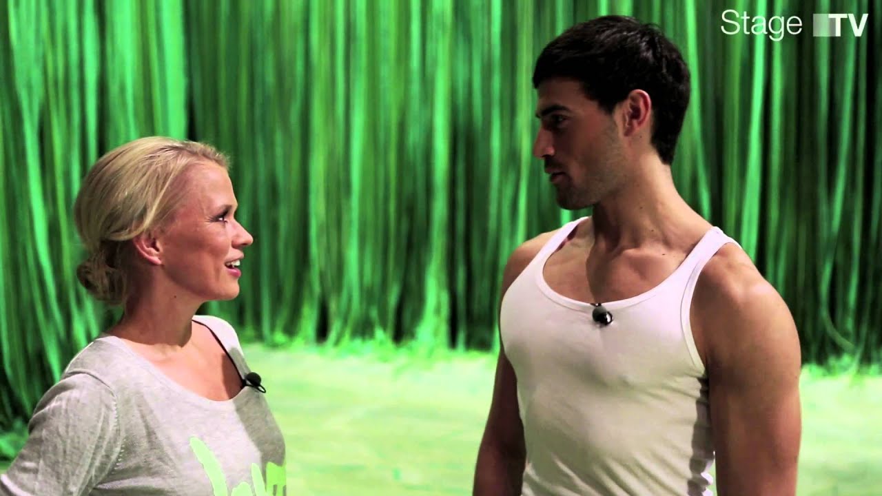 Fliegen mit dem Dschungelkönig: Nova Meierhenrich backstage bei Disneys Musical Tarzan