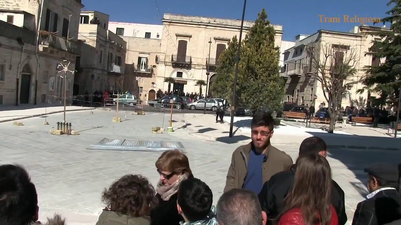 RUVO di PUGLIA - Tradizionale scoppio delle QUARANTANE - ditta LA NUOVA PIROTECNICA - Laterza (TA)