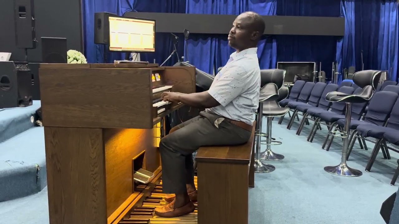 ALTUS Organ @ MFM LEKKI - Hymn Tune Improvisation (Thornbury & Sagina) - Dapo Adetunji